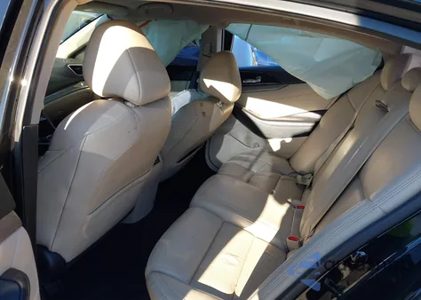 2017 Nissan Maxima 3.5 Platinum/3.5 S/3.5 Sl/3.5 Sr/3.5 Sv z USA, uszkodzony, nr VIN 1N4AA6AP1HC363908